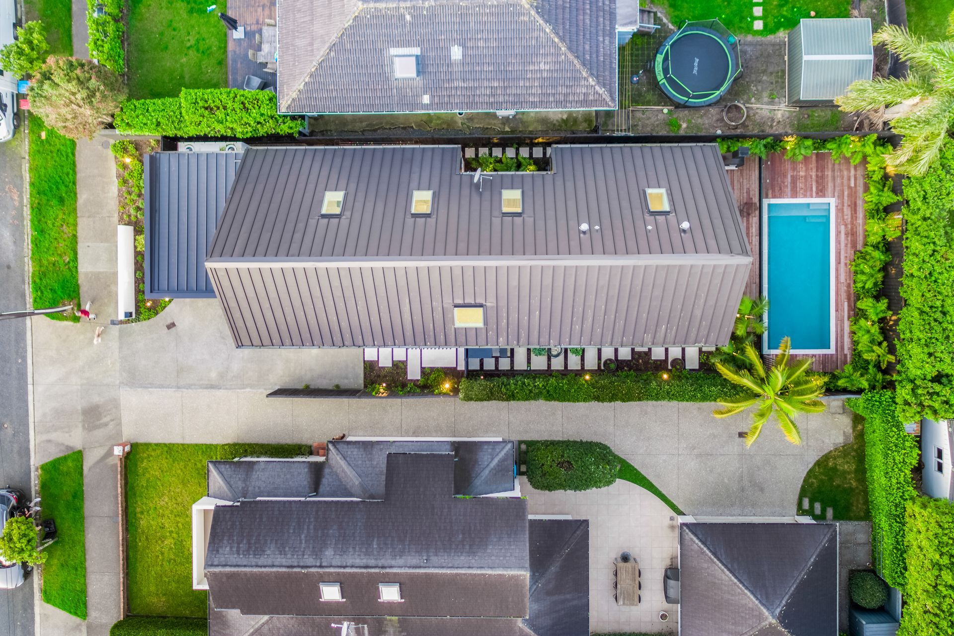 A bird's eye view: the cut-out on the eastern side of the roof cleverly allows increased light into the adjacent rooms, both upstairs and downstairs.