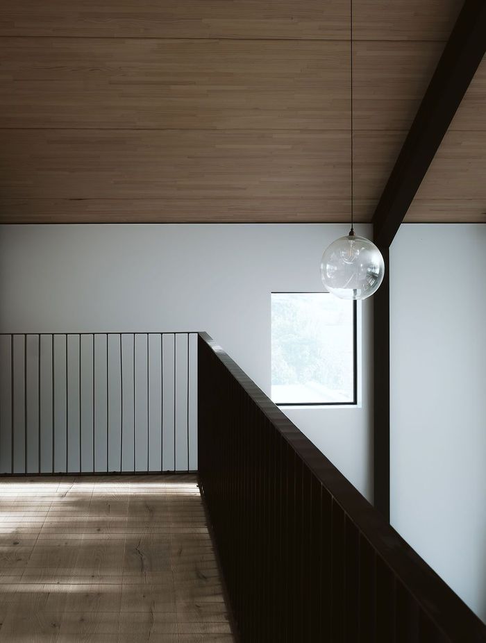 Hardwood flooring from Forté has been used for the mezzanine level.