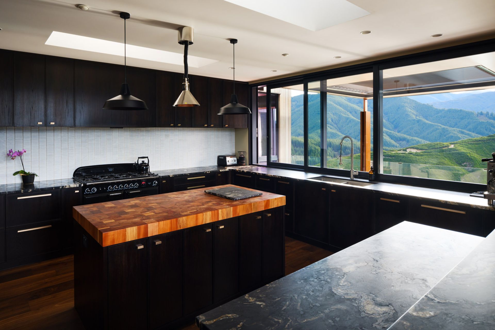 Simon says Jerram Tocker Barron Architects worked closely with the chef in the kitchen design. “He had a lot of say, so that was good. It was nice to give them exactly what they were after.”