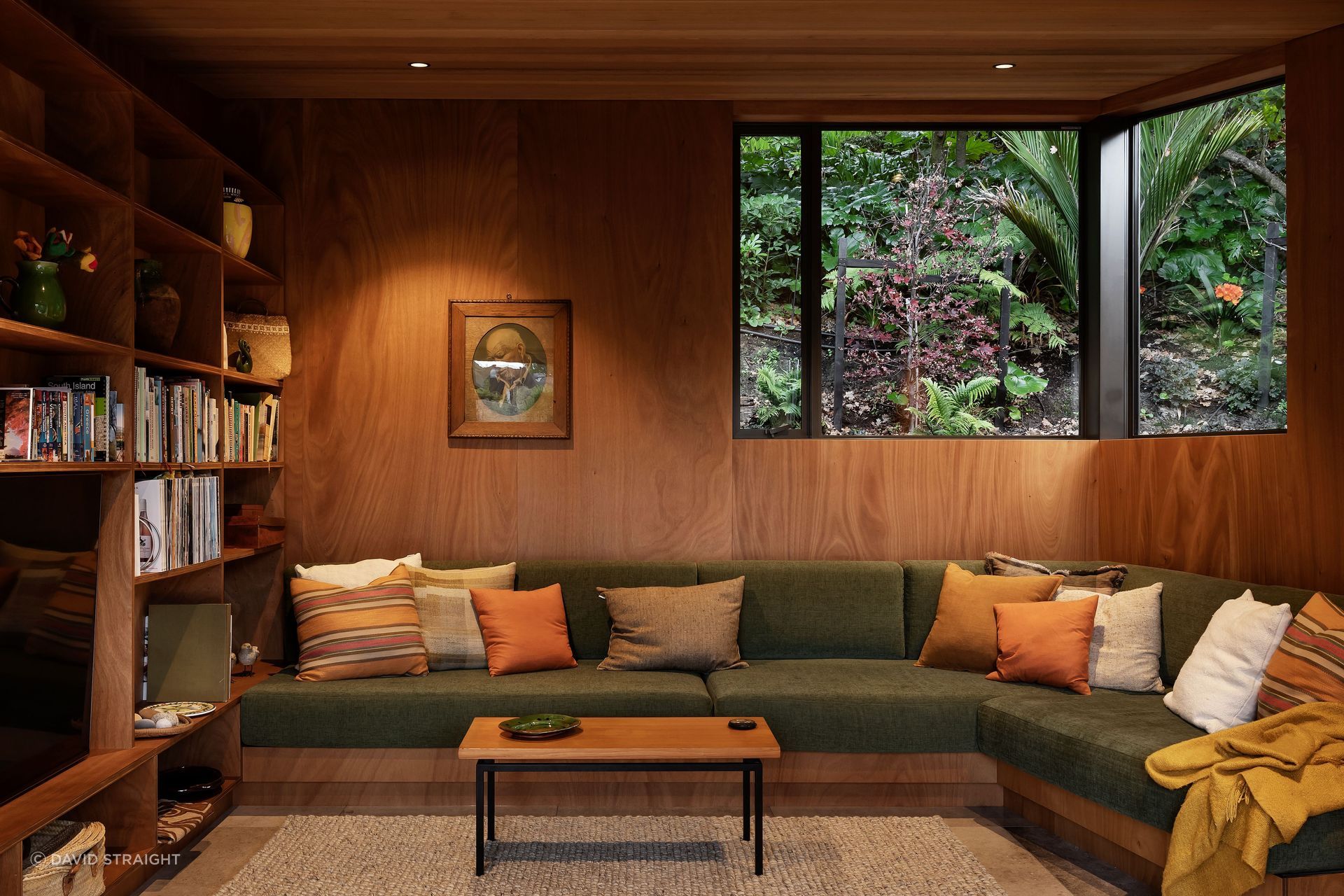 The den is a flexi-space for TV, reading or extra room for grandchildren’s sleepovers. The built-in bench seating and book shelving was designed by Hamish Cameron Architecture and crafted by Optimum Furniture.