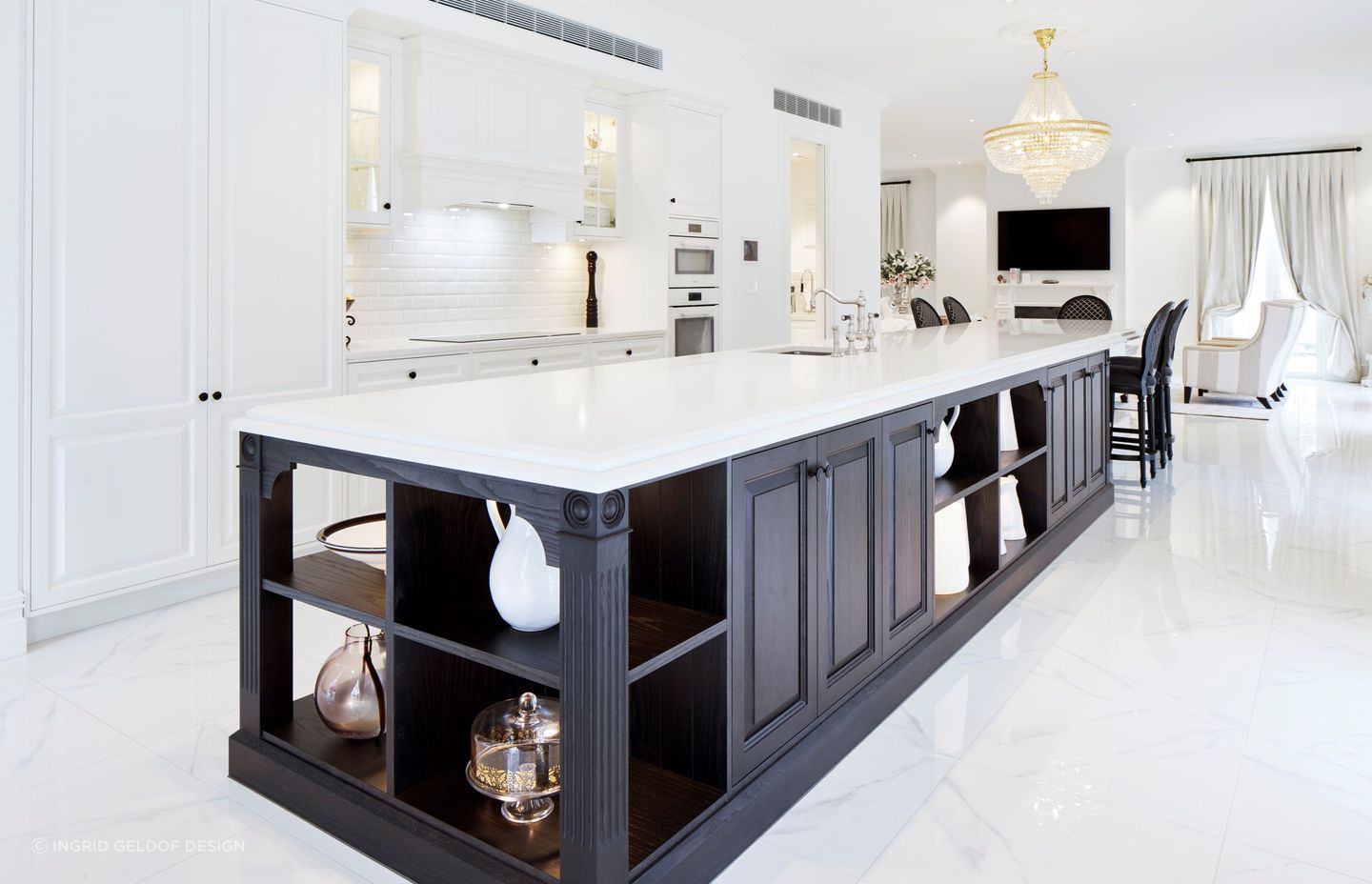 This award-winning kitchen in Fendalton by Ingrid Geldof Design shows how elegant a black and white kitchen can look in a classical setting.