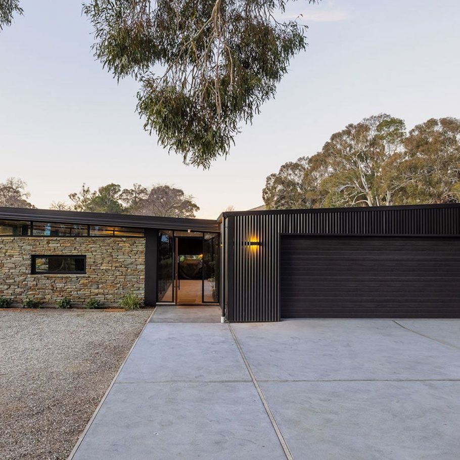 Collaborative design for contemporary country style