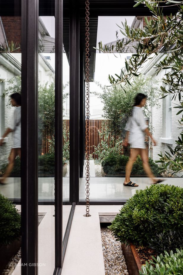 Hampden Road House by Archier.