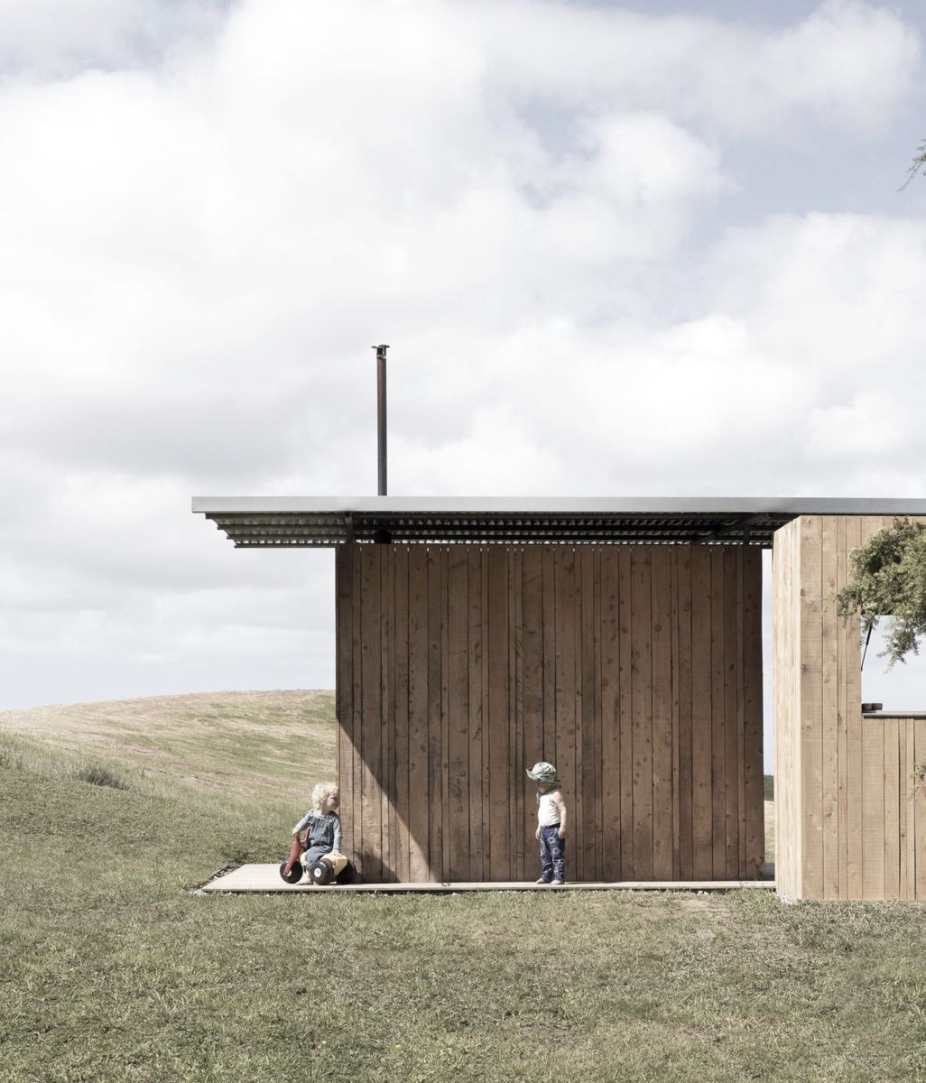 What is a tiny house? An ultimate guide for small homes