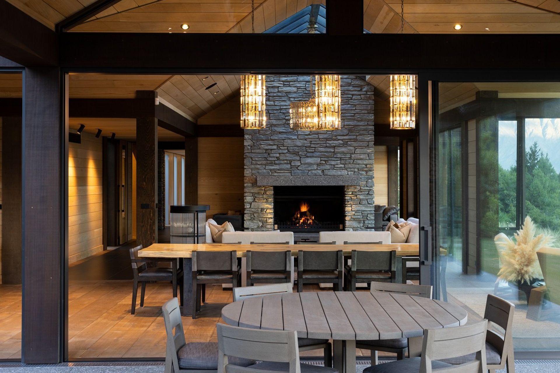 The refined use of stone, timber and glass captures the quintessential Queenstown look. | Photography: Simon Devitt