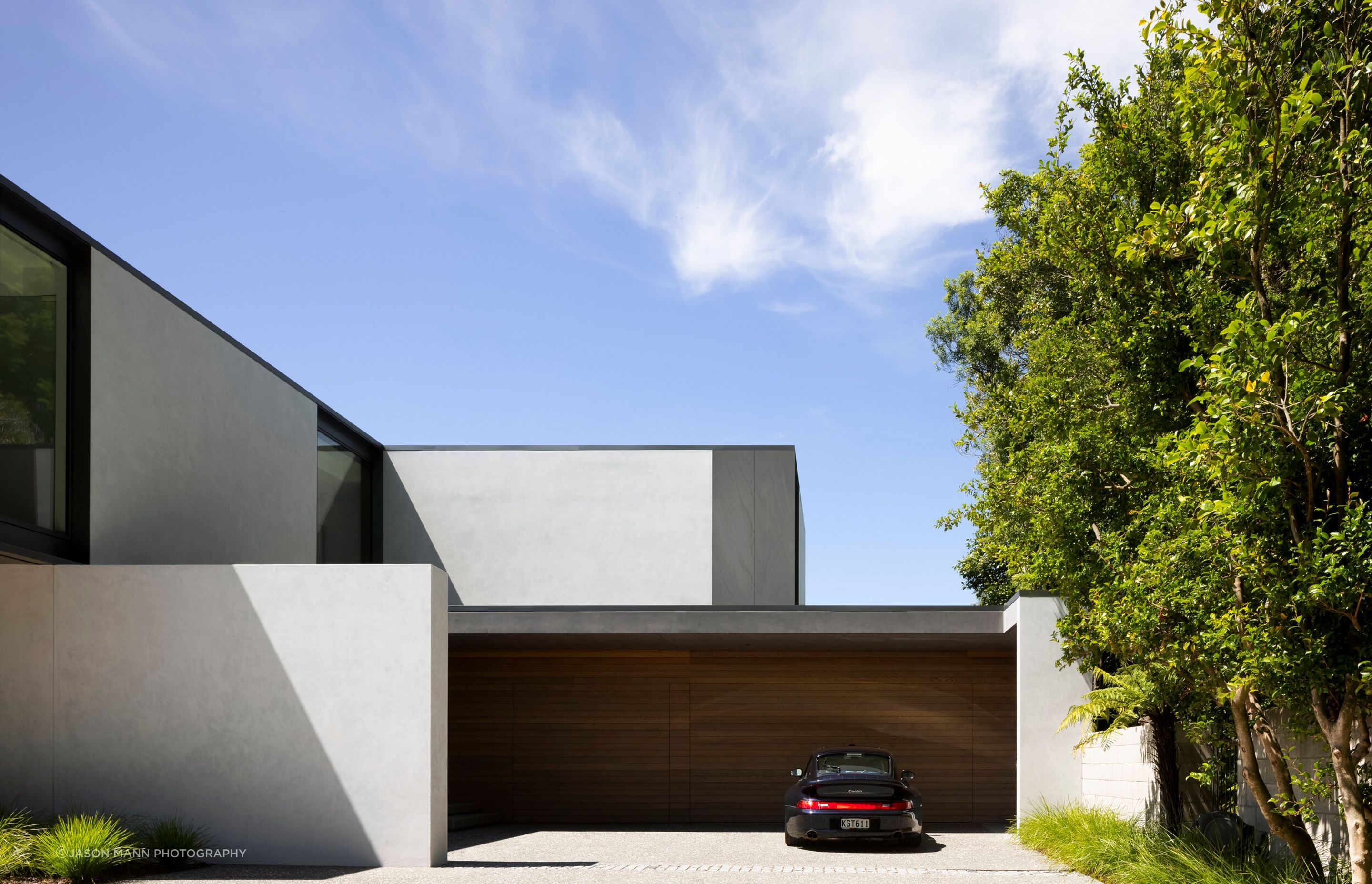 On arrival, Helmores Lane House has no street presence, creating an immediate sense of seclusion. "This approach gets me every time I arrive home," Jonathan muses.