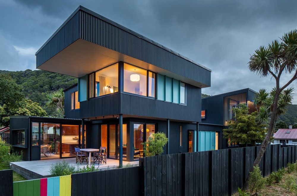 A cosy house was part of the brief. “It can get windy in Wellington so it was about having places to be in the sun and being able to close up one side and open up to another. It's a really warm house. It's very well insulated.”