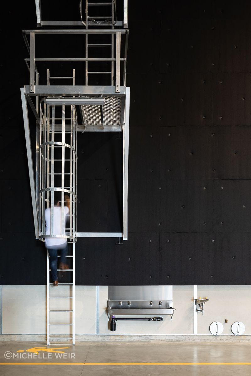 Flexibility of use, acoustic performance, and vibration isolation were the three key drivers for design.