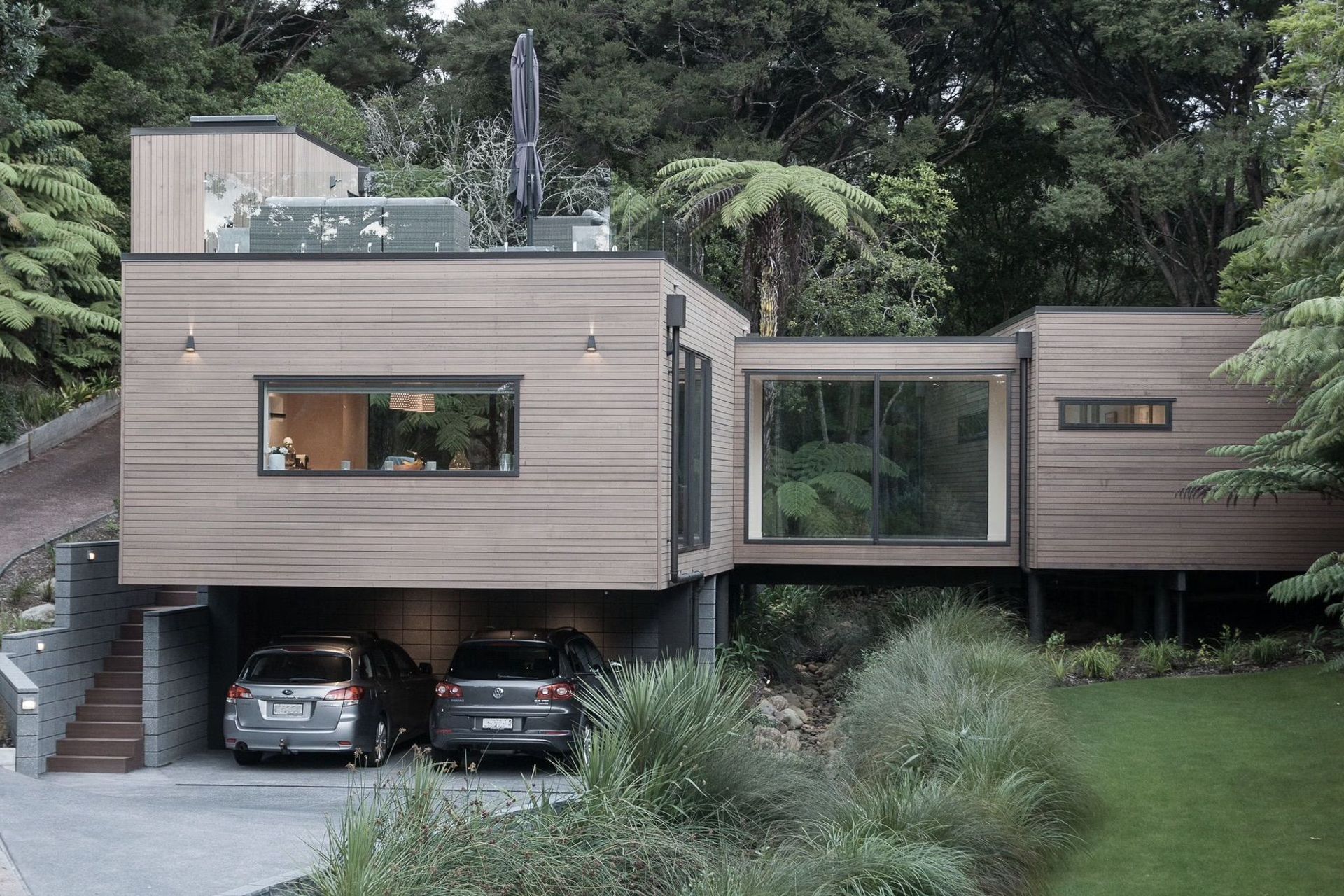 Flood-prone and covered in weeds, the Castor Bay site had stumped multiple owners with it’s challenging features before Ben and Kylie Crawford purchased it.