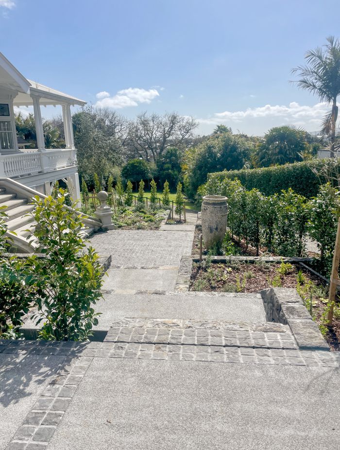 Considering the scope of the project, the landscaping work was completed quickly - minimizing disruption for the clients and neighbours.