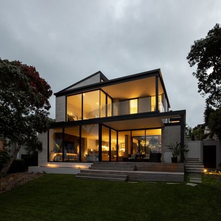 A clifftop residence inviting visitors down towards the sea