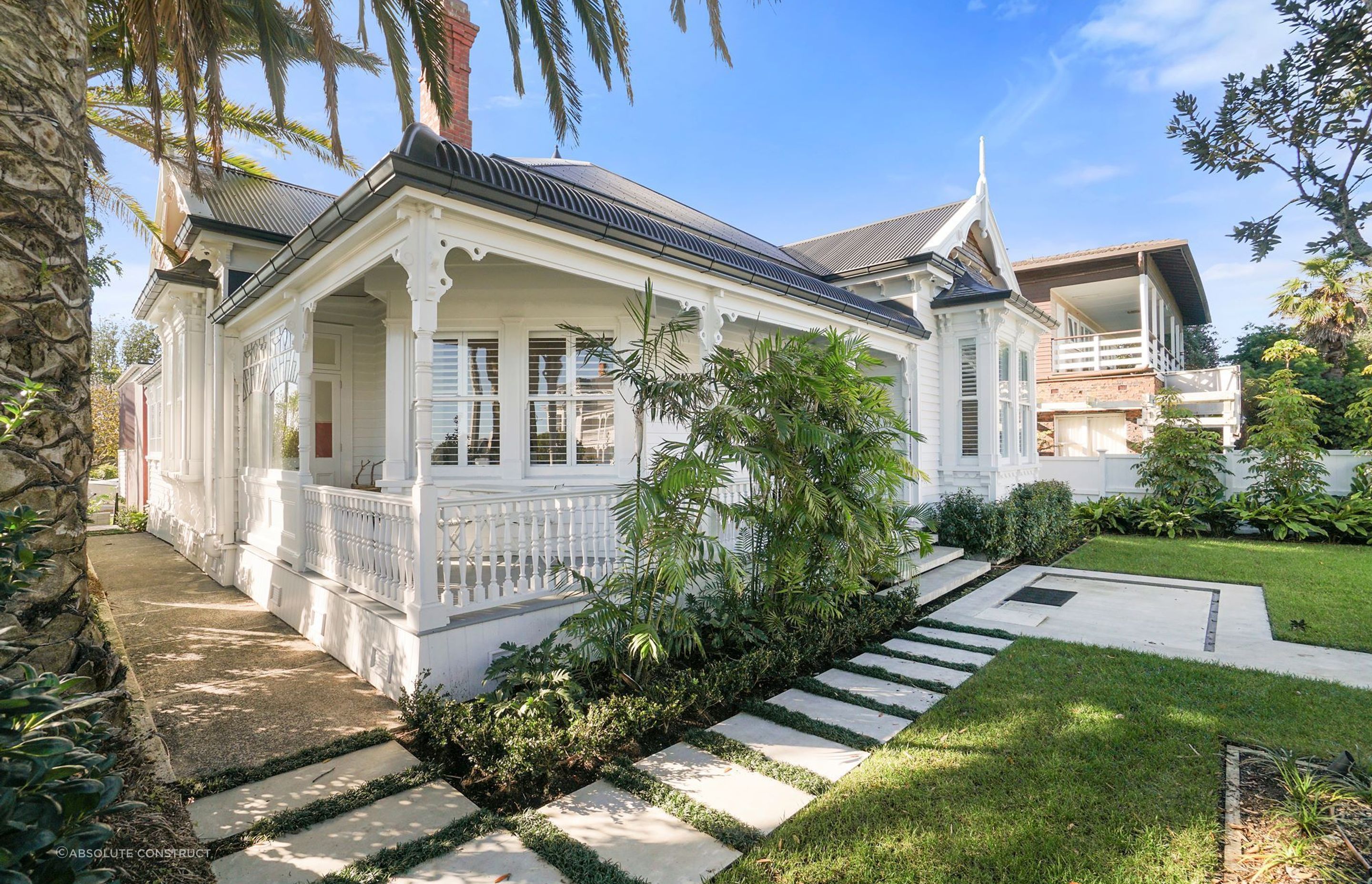 This renovated villa in Herne Bay has irresistible historical charm.