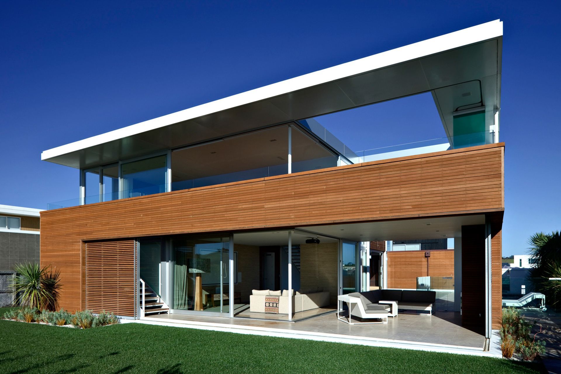 The sliding timber screens are just one highlight of the stunning Karahu House. | Photography: Patrick Reynolds