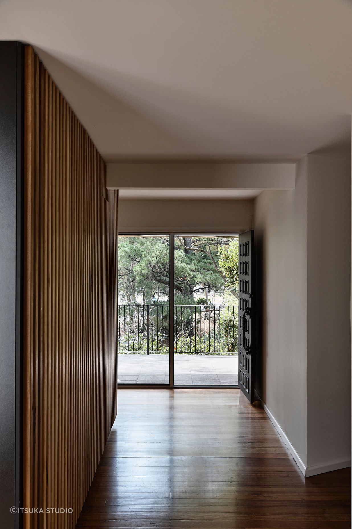 The existing house accommodates the older generation and seamlessly connects to the modern extension.