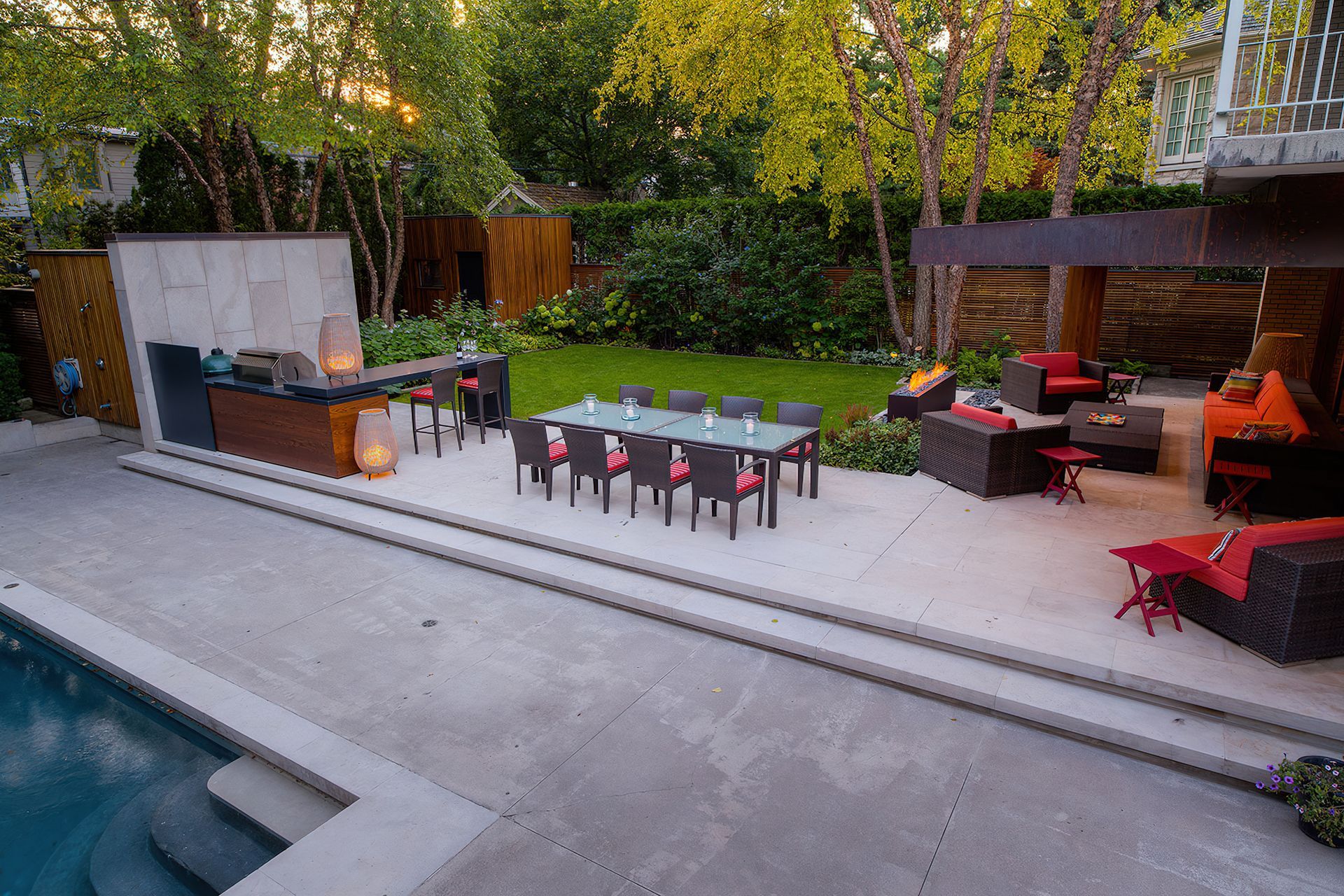 Some great outdoor lighting options here with exquisite table lamps, downlights and a dramatic fire pit