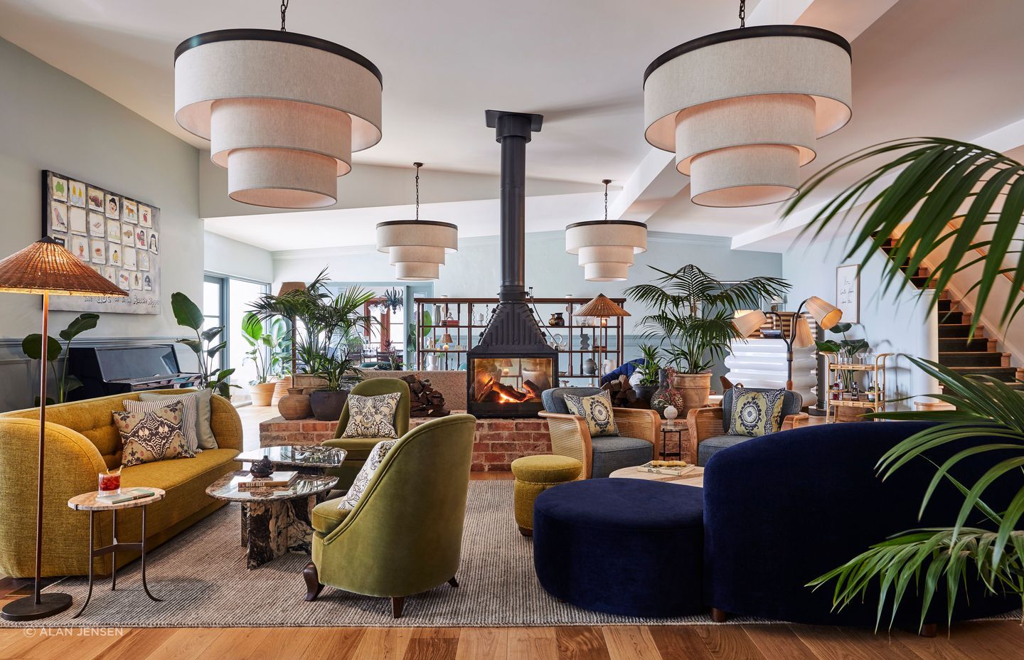 George's lounge and dining at Osborn House, Bundanoon.