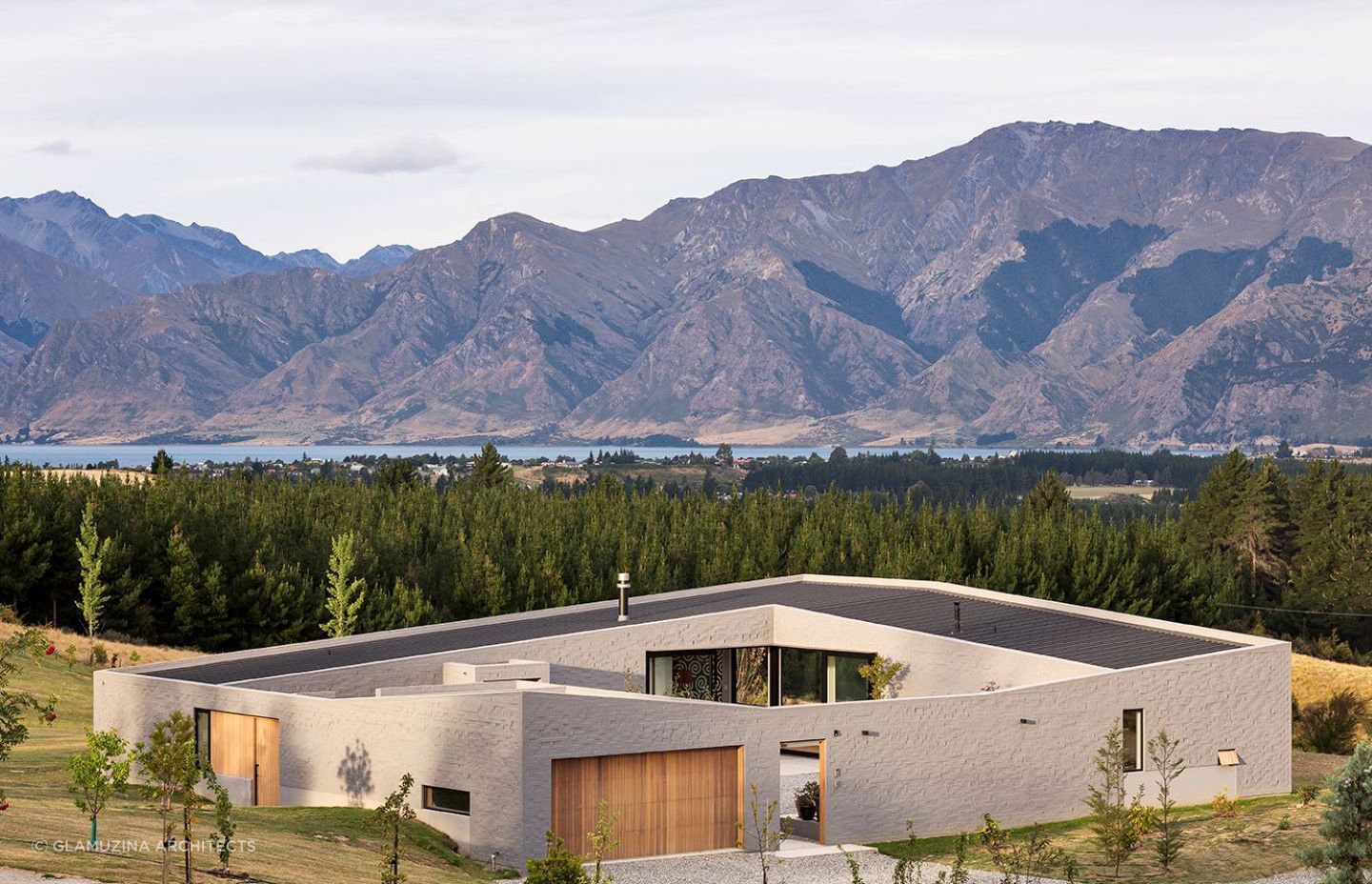 The Lake Hawea Courtyard House, a showcase of brick in all its stunning glory.