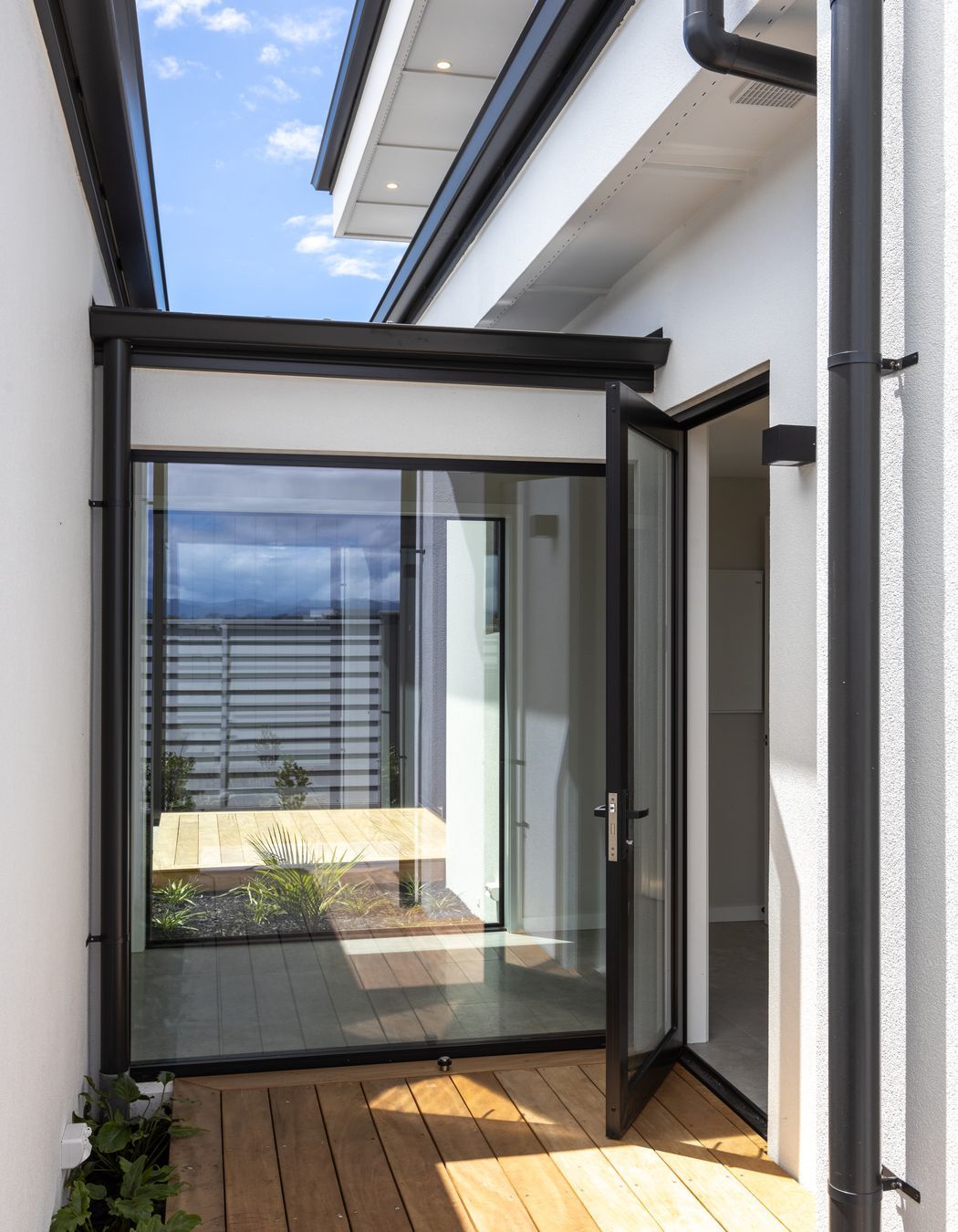 The view is captured from every possible area of the home with extensive glazing.