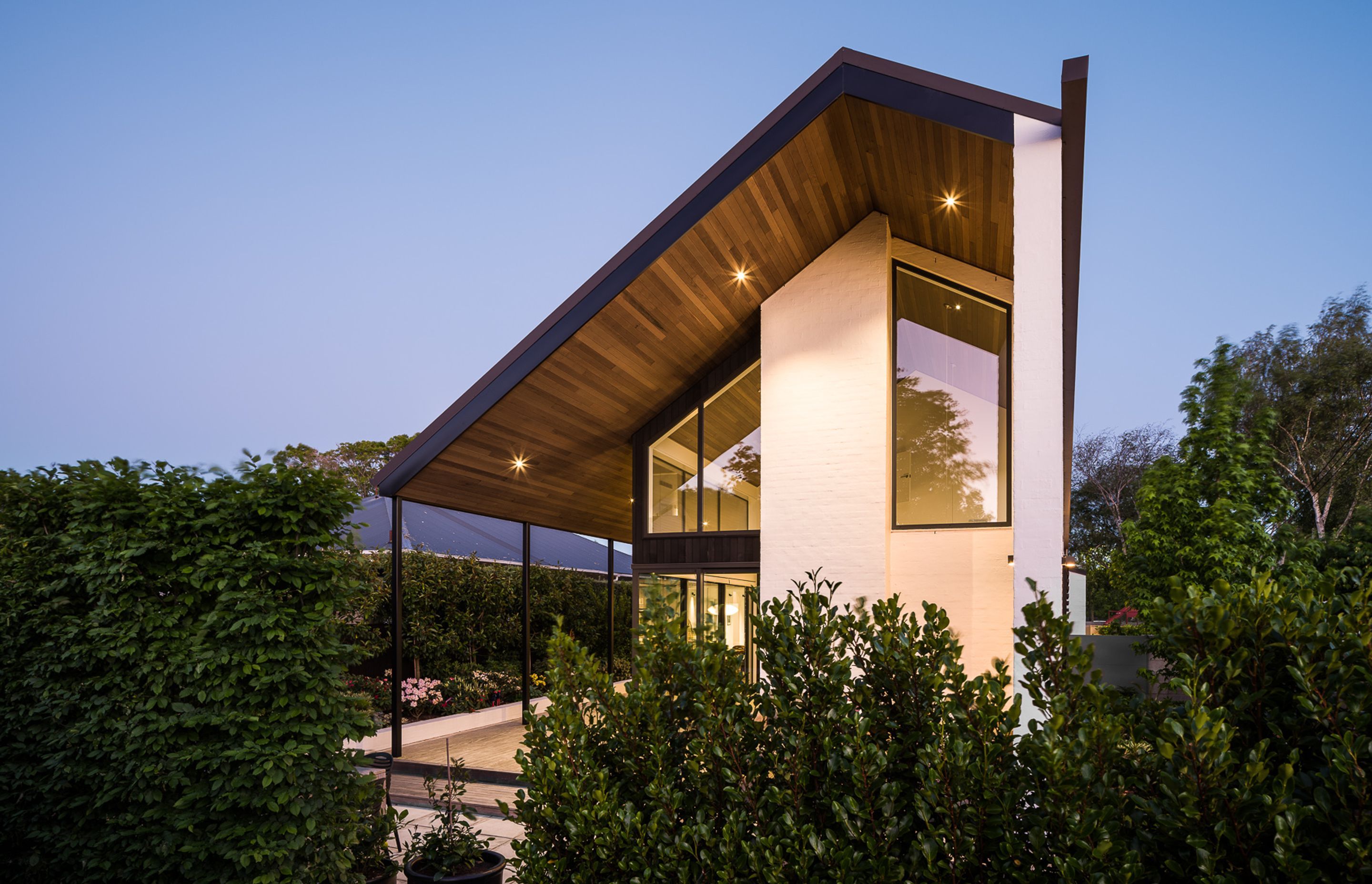 The home was clad mostly in brick, with cedar and aluminium joinery throughout.