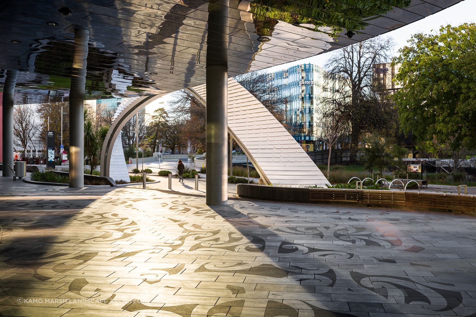 Designed by Fayne Robinson, the kōwhaiwhai pattern is most prominent at the entry of the building.