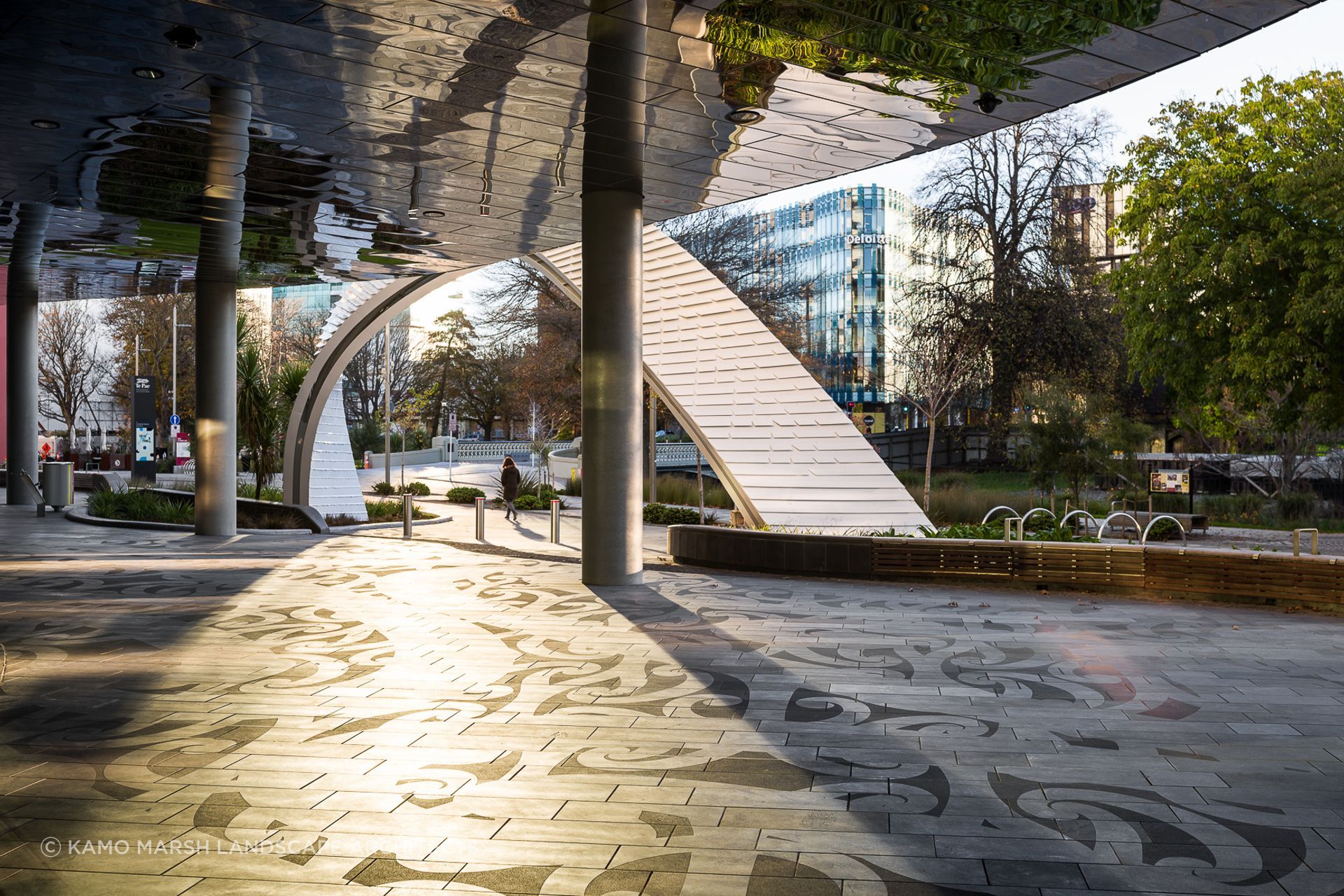 Designed by Fayne Robinson, the kōwhaiwhai pattern is most prominent at the entry of the building.