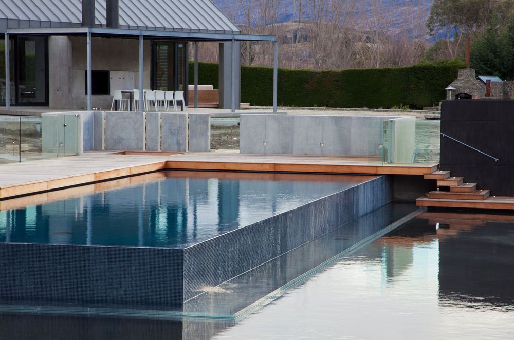 Both the pool and the lake have self-cleaning systems, minimising maintenance and ensuring the water is safe to swim in at all times.