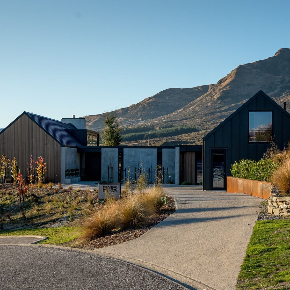 An industrial chic Queenstown residence built around a view of The Remarkables