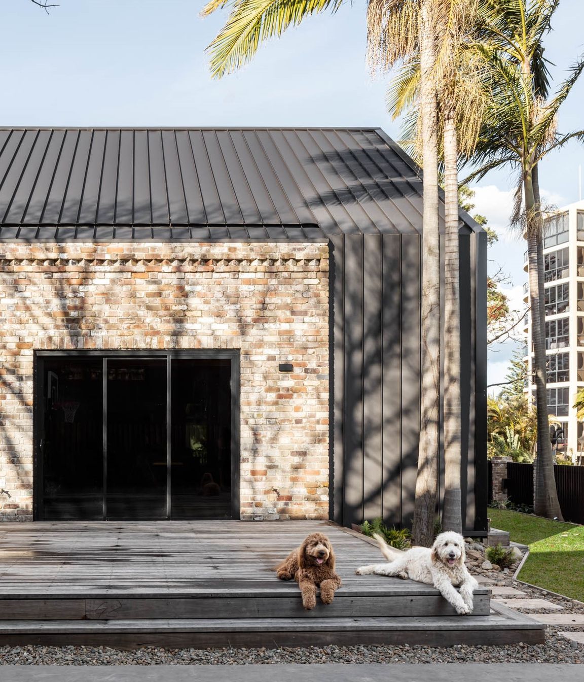A welcoming yard.