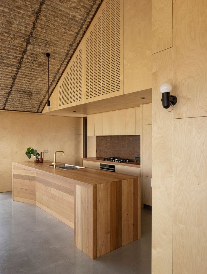 Coopworth, Tasmania by FMD Architects | Photography by Dianna Snape