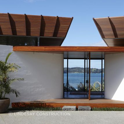 Paihia-House-Lindesay-Construction-Front-door.jpg