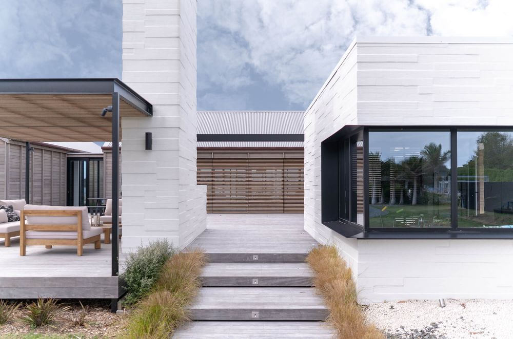 Point-Wells-House-Mark-Lindsay-Construction-Outdoor-Living.jpg