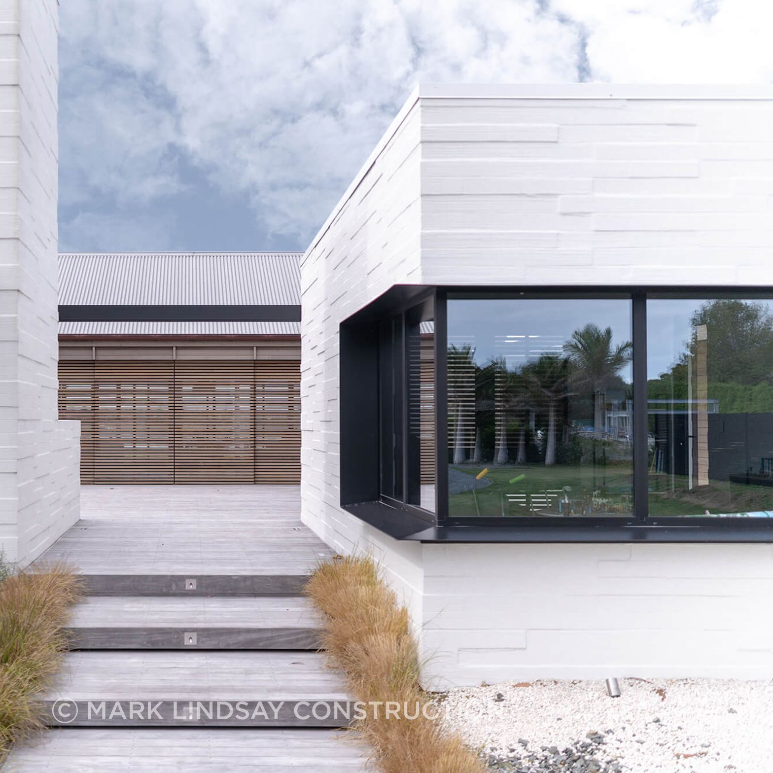 Point-Wells-House-Mark-Lindsay-Construction-Outdoor-Living.jpg