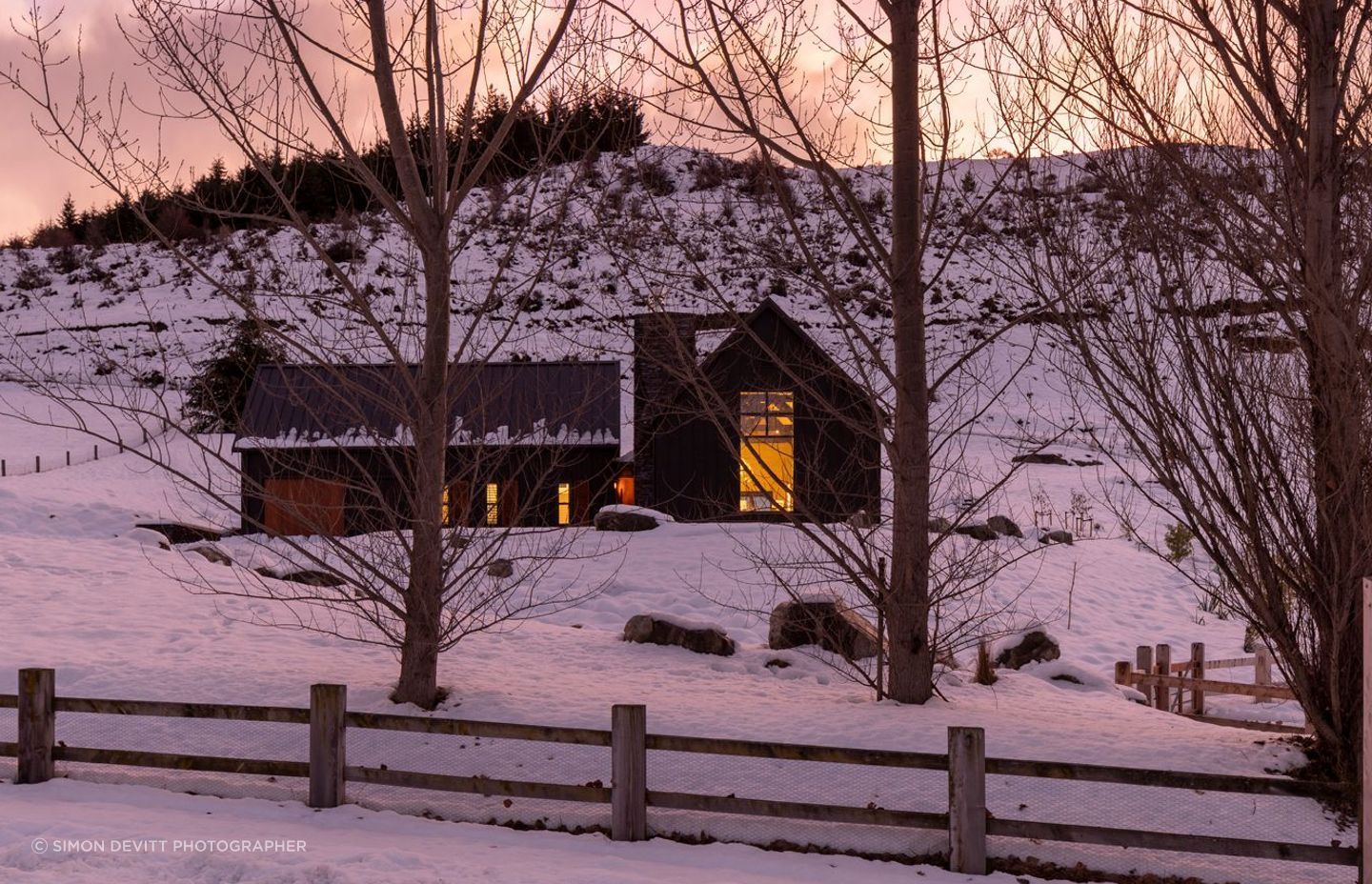 Interior designer Vee Kessner of Space Studio says that this rustic-looking holiday home in Cardrona Valley has hidden high-tech functionality. “While the owners wanted it to be very much a barn feel, they were conscious that it still needed to operate easily.”
