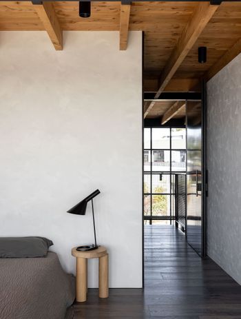 RED-BEACH-HOUSE-BEDROOM.jpg