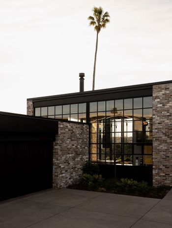 RED-BEACH-HOUSE-VIEWS-EXTERIOR.jpg