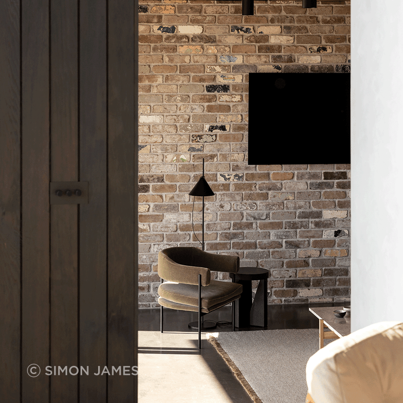RED-BEACH-HOUSE-VIEWS-INTERIOR.png