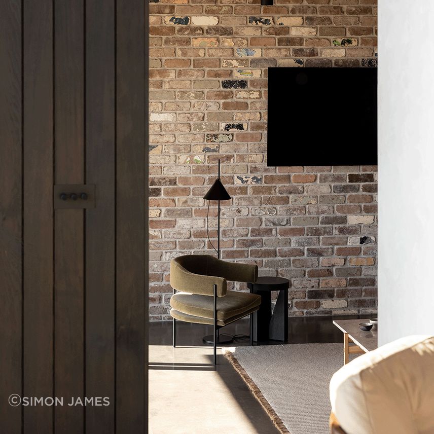 RED-BEACH-HOUSE-VIEWS-INTERIOR.png