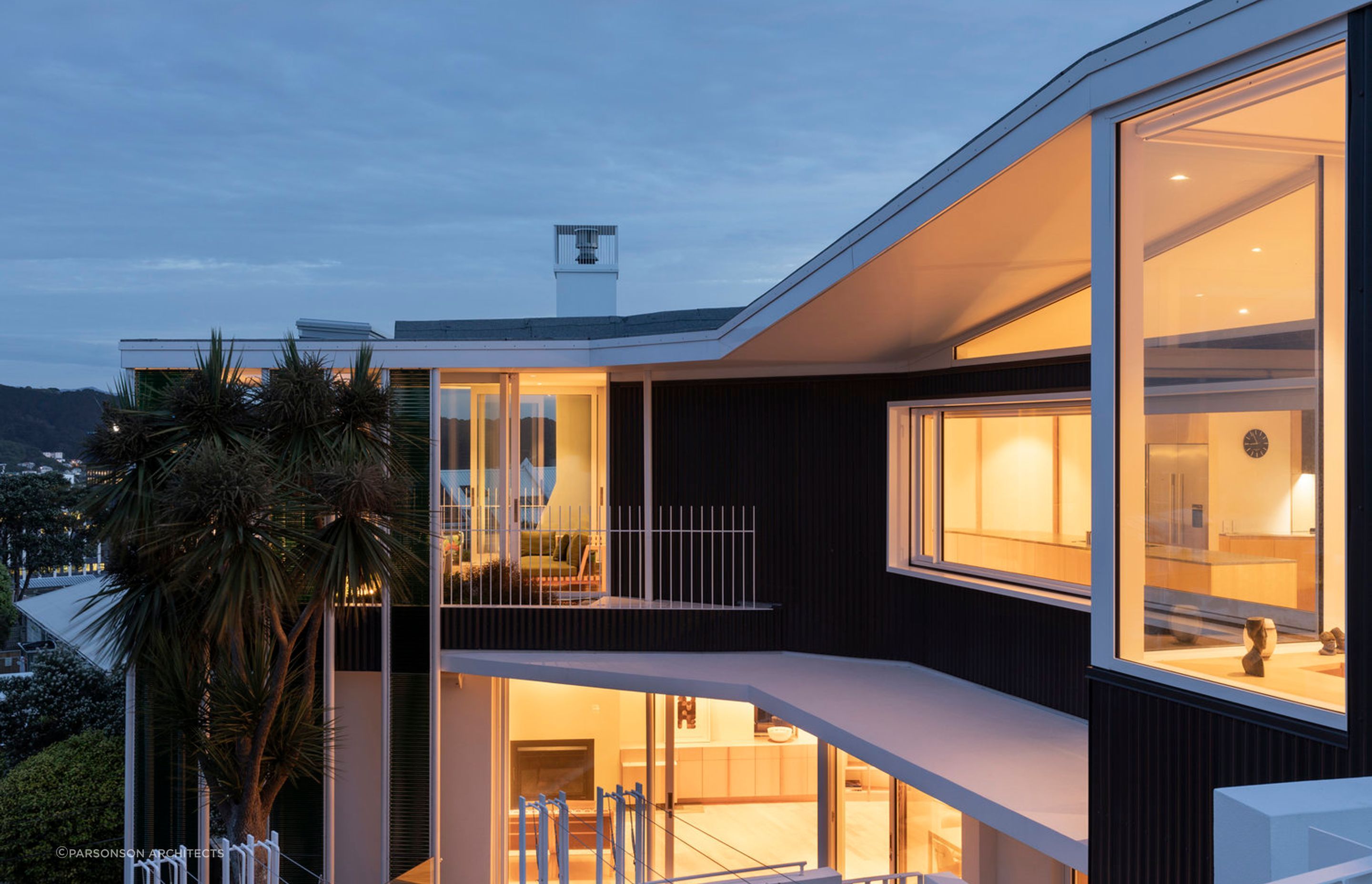 A mechanical heat exchange system helps keep the duplex warm, even after the sun goes down. Photography: David Straight