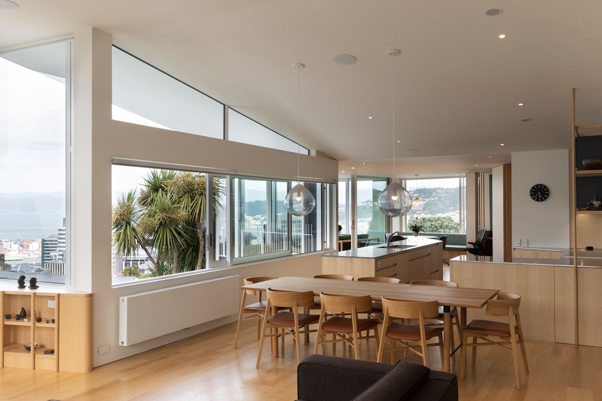 A light-filled and sustainable living interior with outstanding views across Wellington. Photography: David Straight