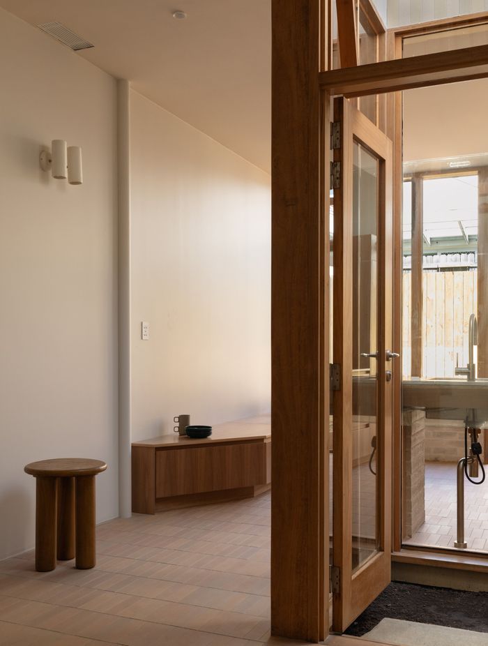 StudioEntiWallEOSJoanneLyArchitectGeorgeArthurSt.jpg