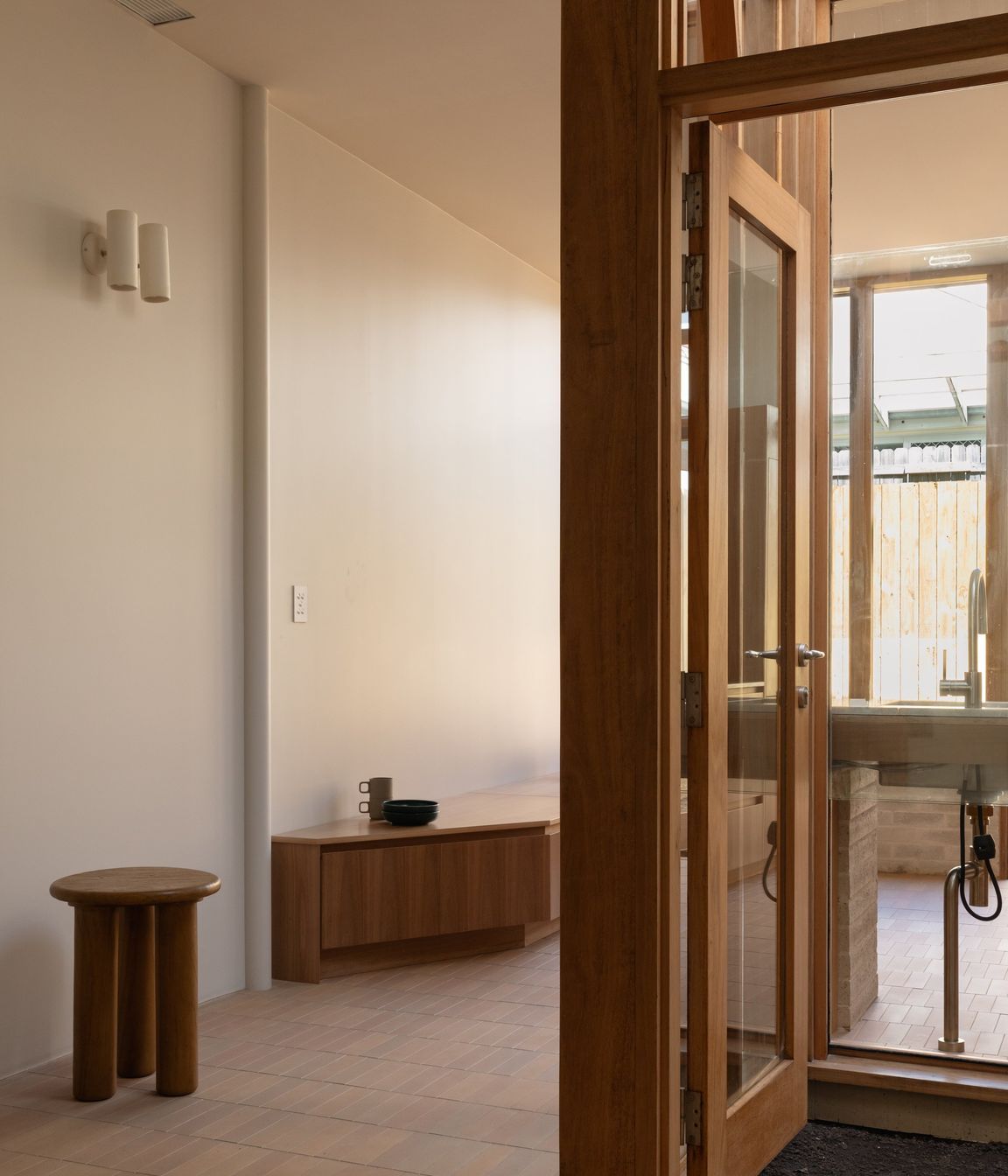 StudioEntiWallEOSJoanneLyArchitectGeorgeArthurSt.jpg