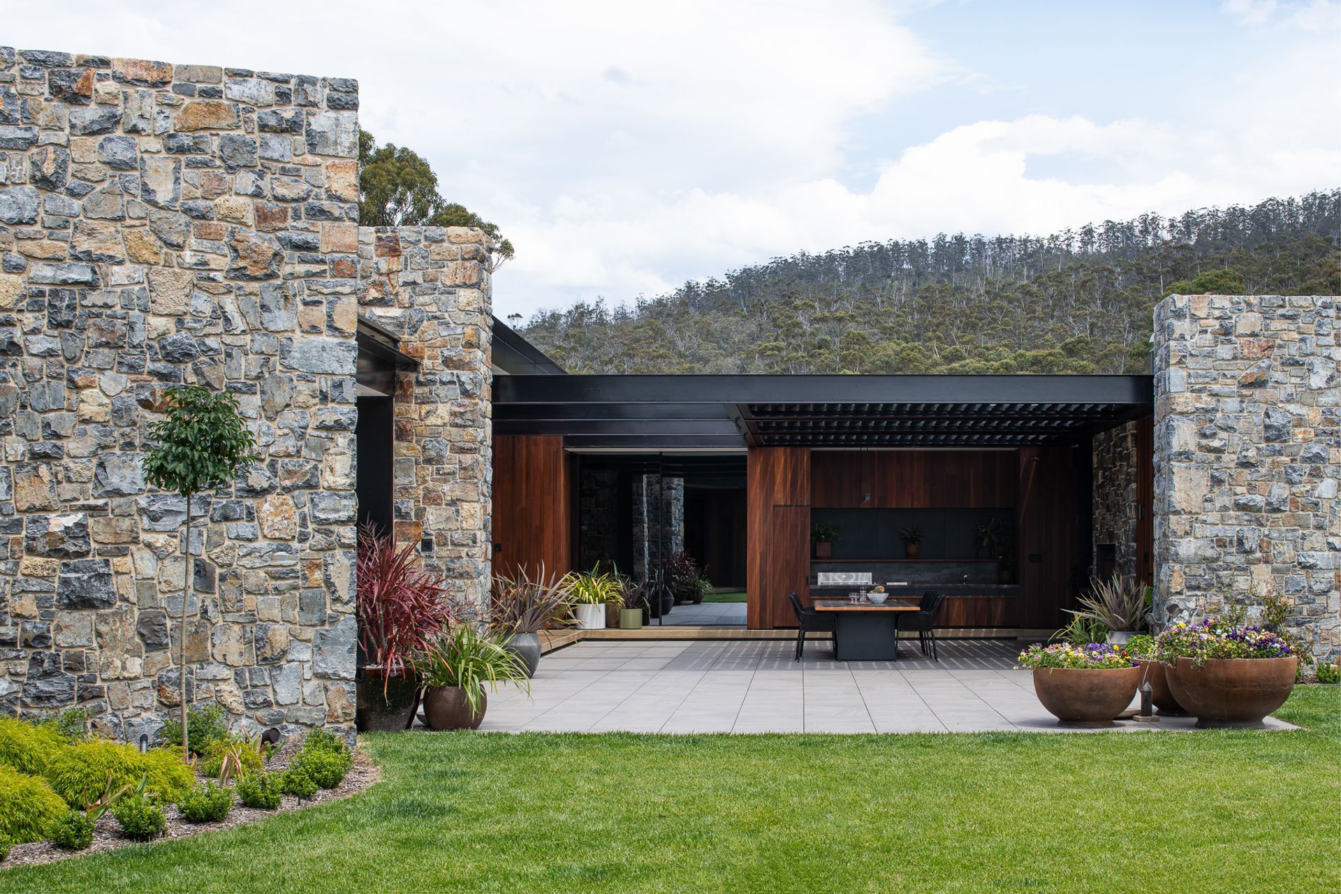 Tinderbox House by Studio Ilk | Photography by Anjie Blair