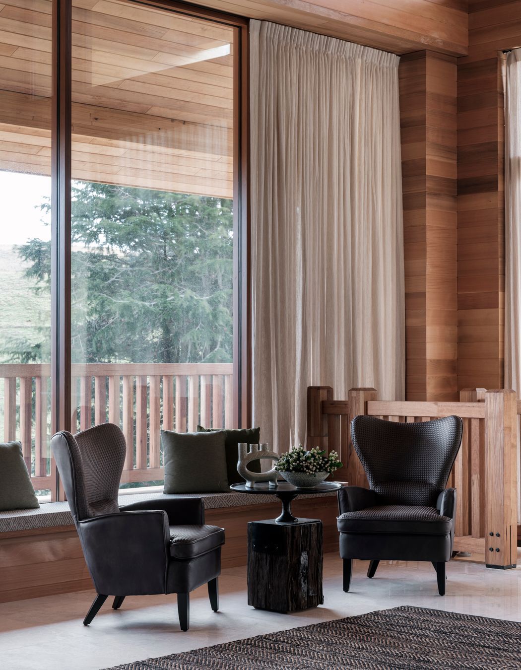 Guests can take their pick of seating options – from the bench seats to lounges and occasional chairs.