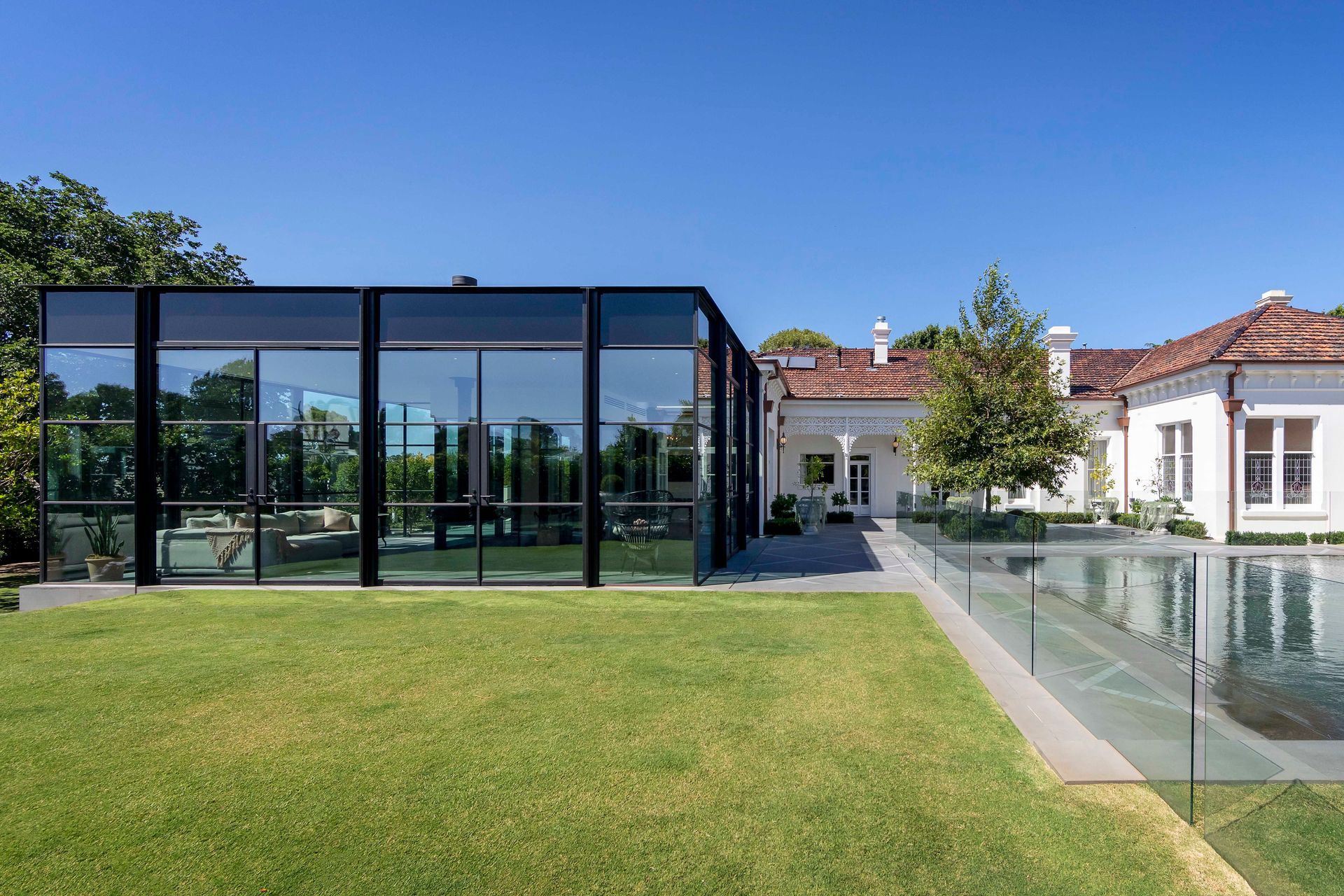 It was important for the extension to contrast with the heritage features of the original building.