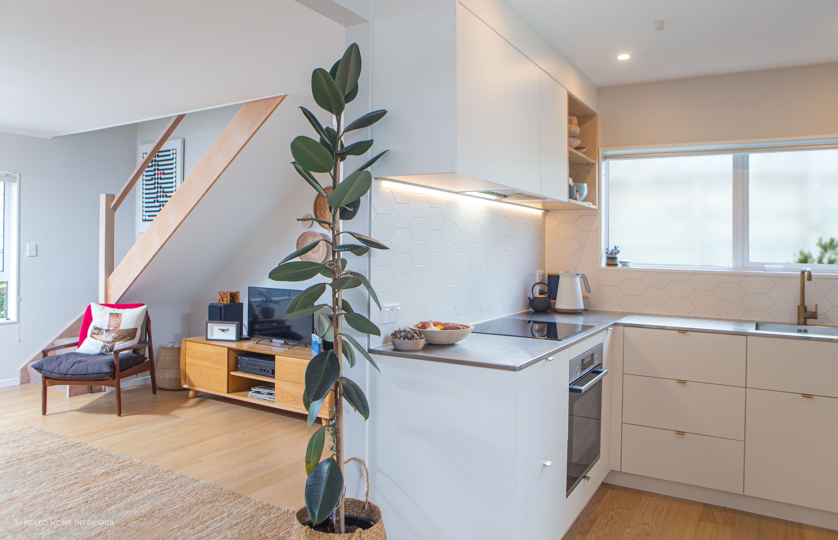 Choose the Matte Silver Designer Series High Wall when designing a room with neutral colour pallet.