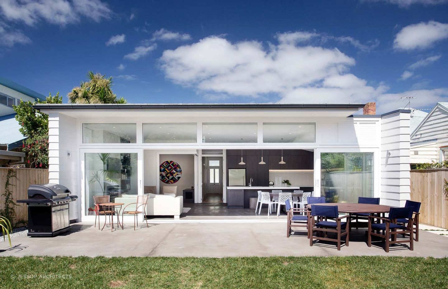 Effortless indoor-outdoor transition gives the homeowners wonderful free-flowing spaces to enjoy.