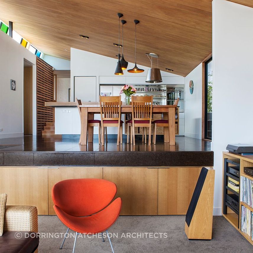 WINSOMERE-CRES-BRICK-HOME-LIVING-ROOM.jpg
