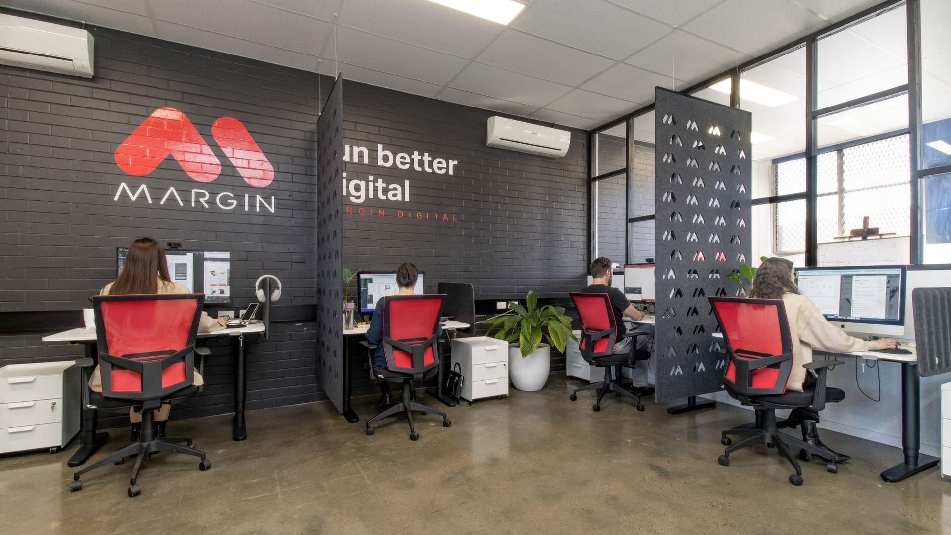 In this video, Damon from Acoustic Solutions Store demonstrates how we significantly reduced the echo in Margin Media’s office space in Brisbane by installing acoustic materials. video