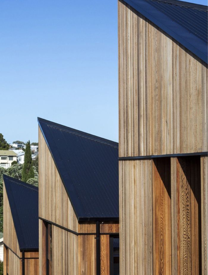 Inspired by the modular composition of Victorian villas, the home is comprised of three similarly scaled pavilions.