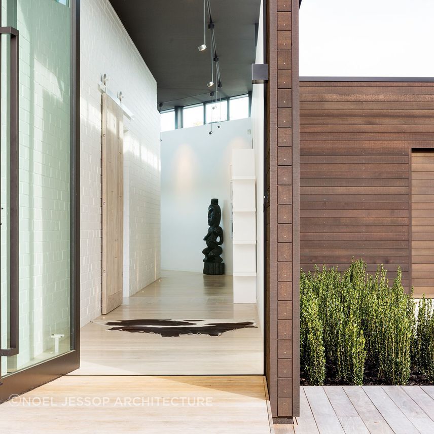 lack-on-white-home-waikato-entrance.jpg